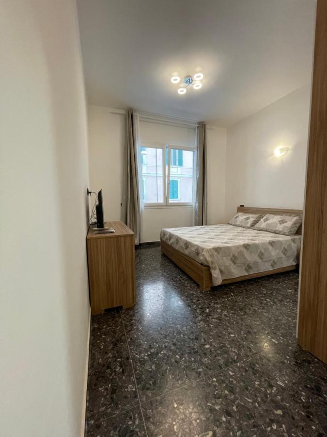 Due Passi Dal Mare Hotel Savona Ngoại thất bức ảnh